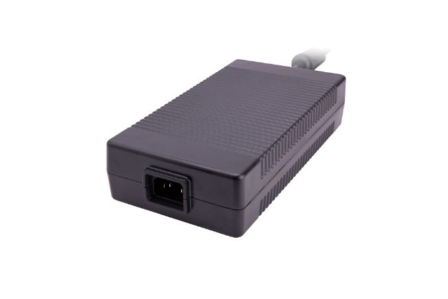 200W 以上 桌（zhuō）麵型適配器